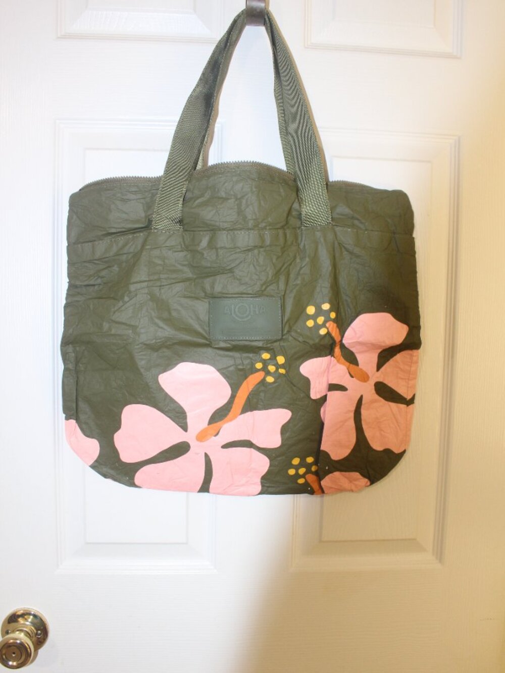 ALOHA Collection Olive Green Pink Hibiscus Zip Tote